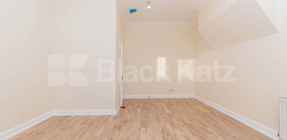 			VIRTUAL TOUR AVAILABLE!, 1 Bedroom, 1 bath, 1 reception Flat			 Blackstock Road, FINSBURY PARK